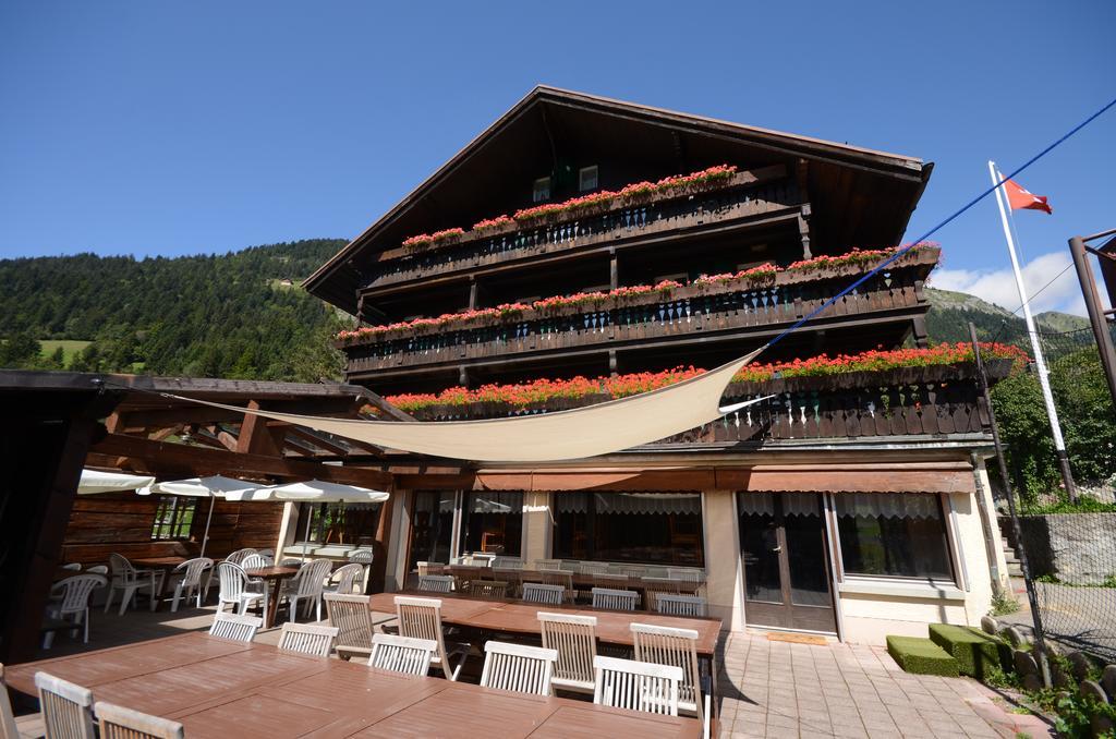 Family B&B Le Vieux Chalet Chateau-d'Oex Luaran gambar